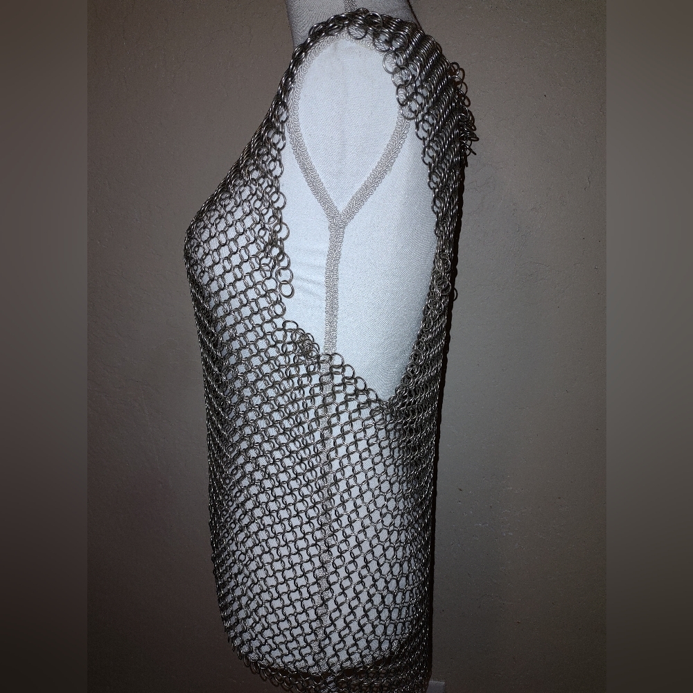 Chainmail Vest - Picture 5 of 9